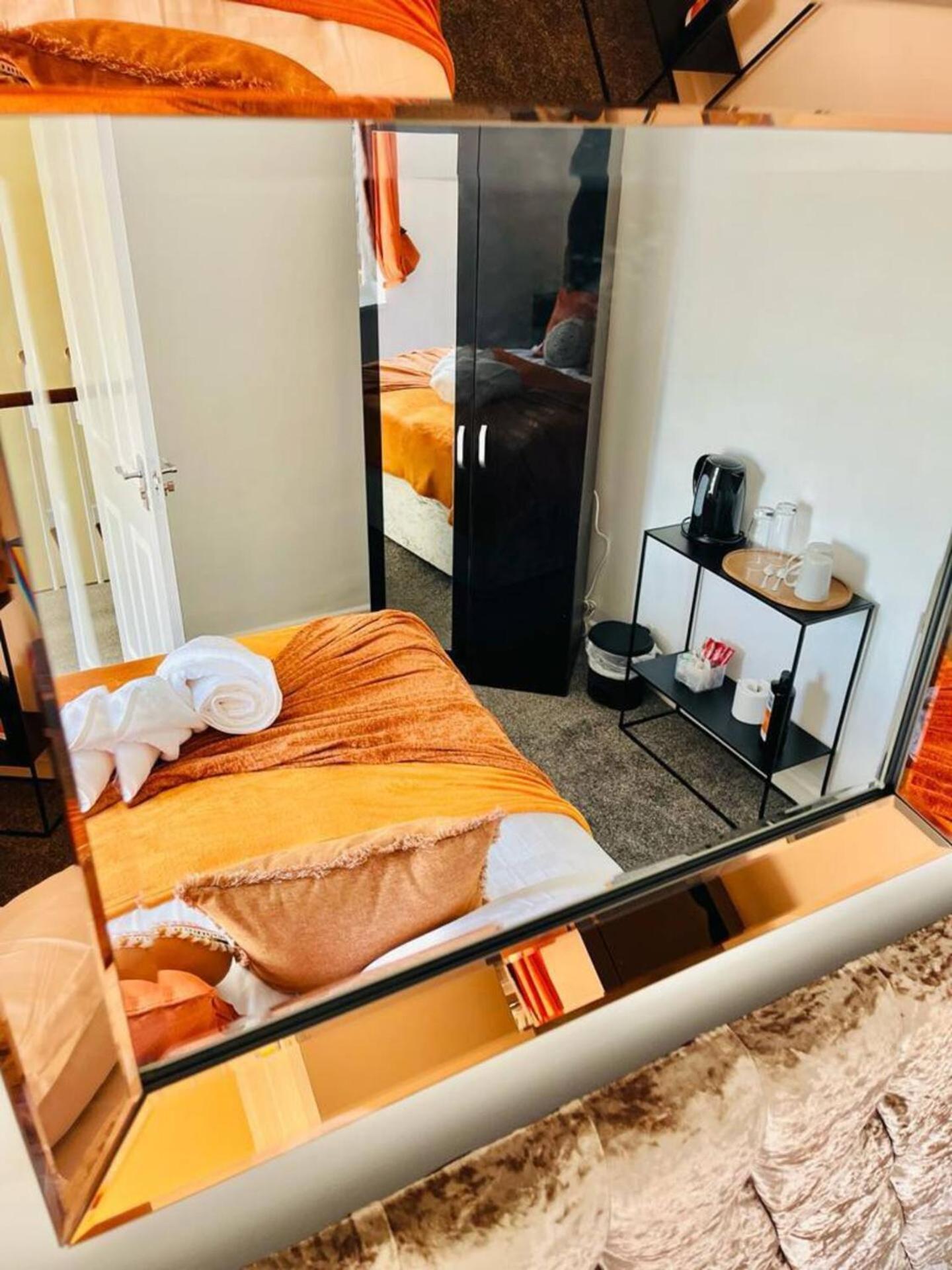 Alver House Портсмът Екстериор снимка