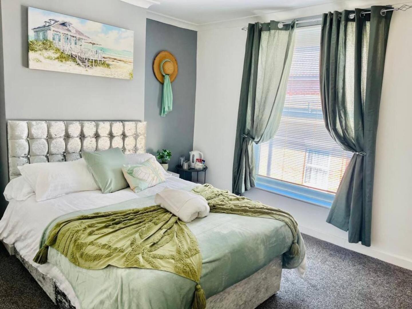 Alver House Портсмът Екстериор снимка